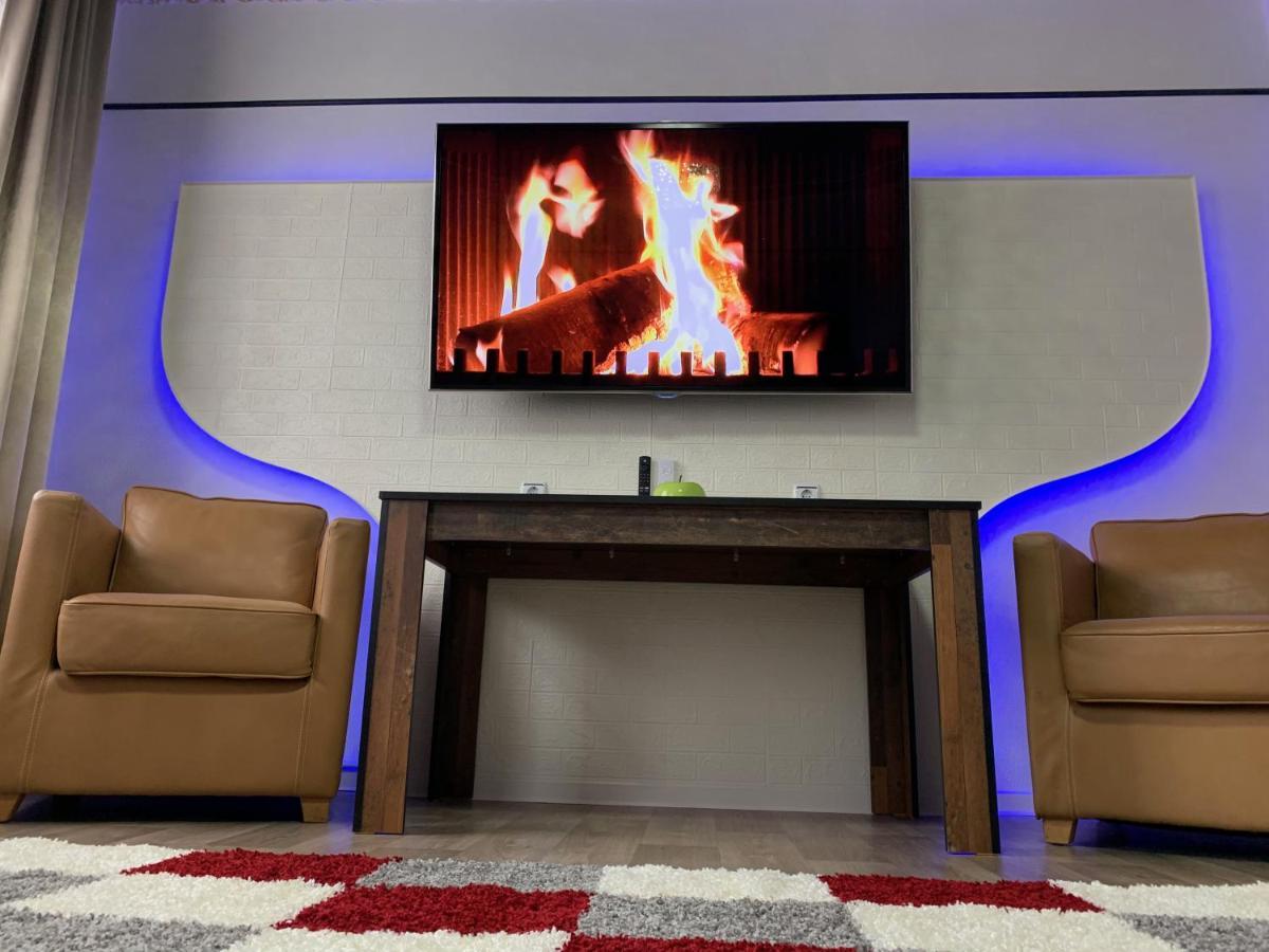 Best-Preis -Gold Suite- Mit Netflix, Self-Check-In, Ebike Ladestation, Fahrradraum, Wlan, Netflix Und Massagesessel - Direkt Am Elberadweg Im Herzen Von วิทเทนเบิร์ก ภายนอก รูปภาพ