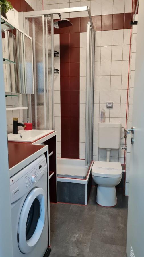 Best-Preis -Gold Suite- Mit Netflix, Self-Check-In, Ebike Ladestation, Fahrradraum, Wlan, Netflix Und Massagesessel - Direkt Am Elberadweg Im Herzen Von วิทเทนเบิร์ก ภายนอก รูปภาพ