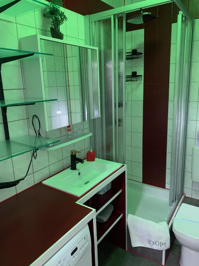 Best-Preis -Gold Suite- Mit Netflix, Self-Check-In, Ebike Ladestation, Fahrradraum, Wlan, Netflix Und Massagesessel - Direkt Am Elberadweg Im Herzen Von วิทเทนเบิร์ก ภายนอก รูปภาพ