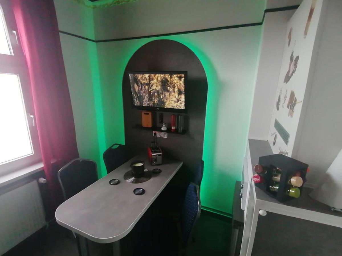 Best-Preis -Gold Suite- Mit Netflix, Self-Check-In, Ebike Ladestation, Fahrradraum, Wlan, Netflix Und Massagesessel - Direkt Am Elberadweg Im Herzen Von วิทเทนเบิร์ก ภายนอก รูปภาพ