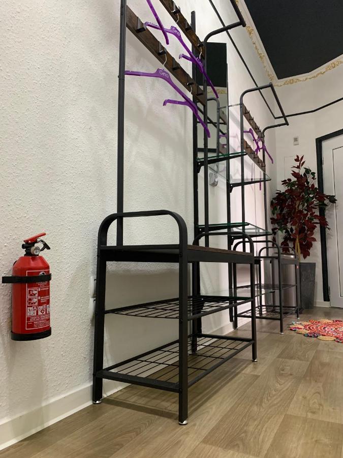Best-Preis -Gold Suite- Mit Netflix, Self-Check-In, Ebike Ladestation, Fahrradraum, Wlan, Netflix Und Massagesessel - Direkt Am Elberadweg Im Herzen Von วิทเทนเบิร์ก ภายนอก รูปภาพ