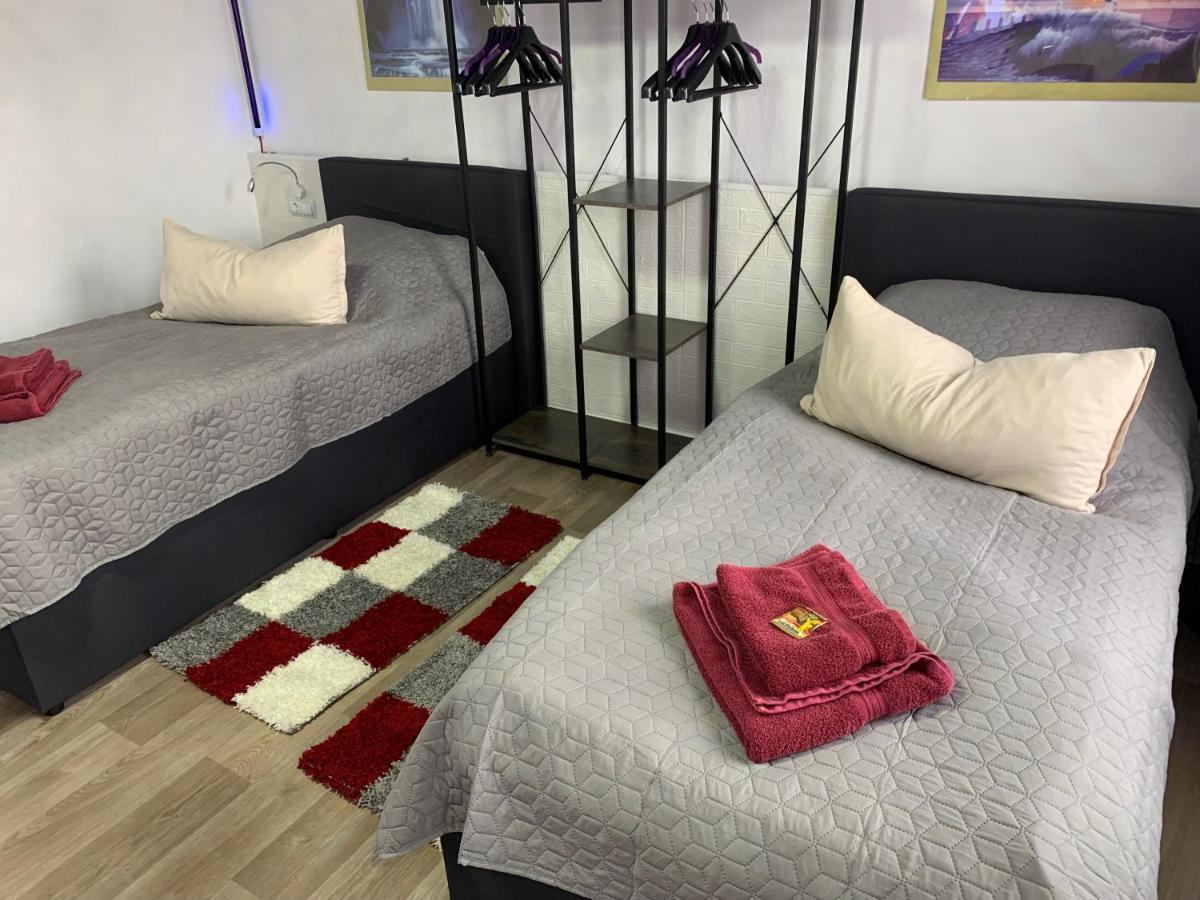 Best-Preis -Gold Suite- Mit Netflix, Self-Check-In, Ebike Ladestation, Fahrradraum, Wlan, Netflix Und Massagesessel - Direkt Am Elberadweg Im Herzen Von วิทเทนเบิร์ก ภายนอก รูปภาพ