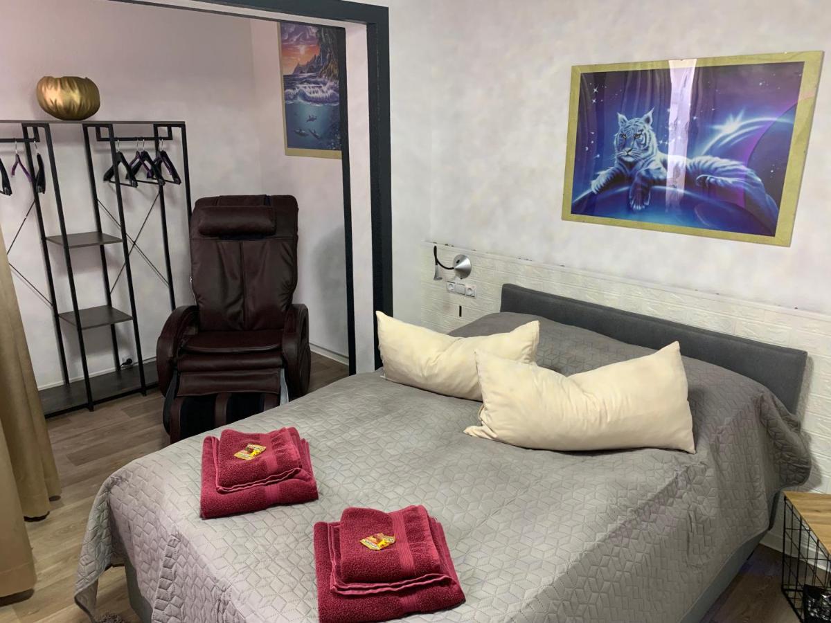 Best-Preis -Gold Suite- Mit Netflix, Self-Check-In, Ebike Ladestation, Fahrradraum, Wlan, Netflix Und Massagesessel - Direkt Am Elberadweg Im Herzen Von วิทเทนเบิร์ก ภายนอก รูปภาพ